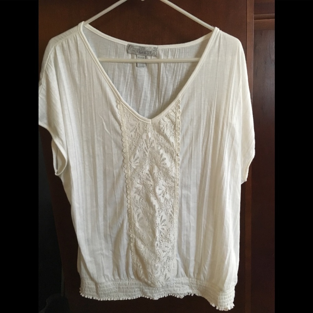 White Top with lace details